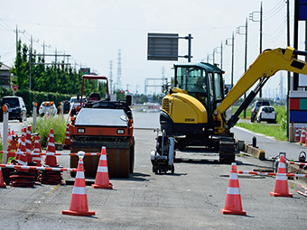 神奈川県横浜市の道路工事に伴う土木施工管理のお仕事です。安全管理や品質管理などの管理補助業務を担当して頂きます。
