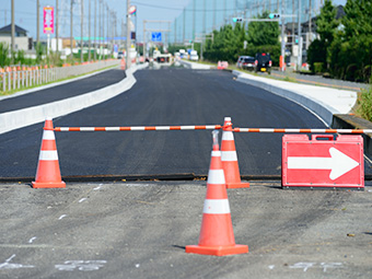 東京都江東区の道路工事に伴う土木施工管理のお仕事です。安全管理や品質管理などの管理補助業務を担当して頂きます。
