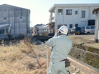 島根県益田市の土木新築工事に伴う土木施工管理のお仕事です。安全管理や品質管理、工程管理などの管理補助業務を担当して頂きます。1級土木施工管理技士、普通自動車免許の資格必須となります。